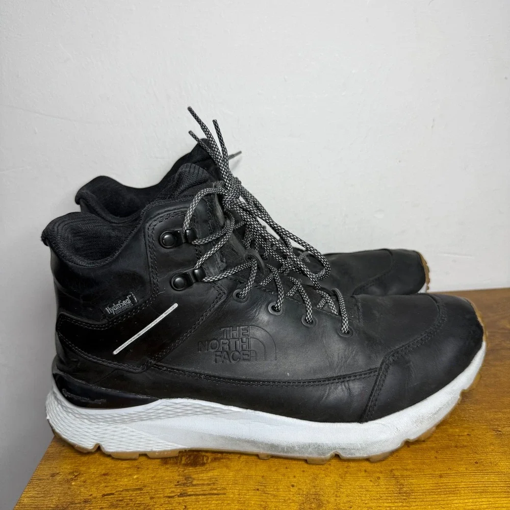 The North Face Larimer Mid Waterproof Hiking Boots Mens Size 11 Black NF0A4O9W